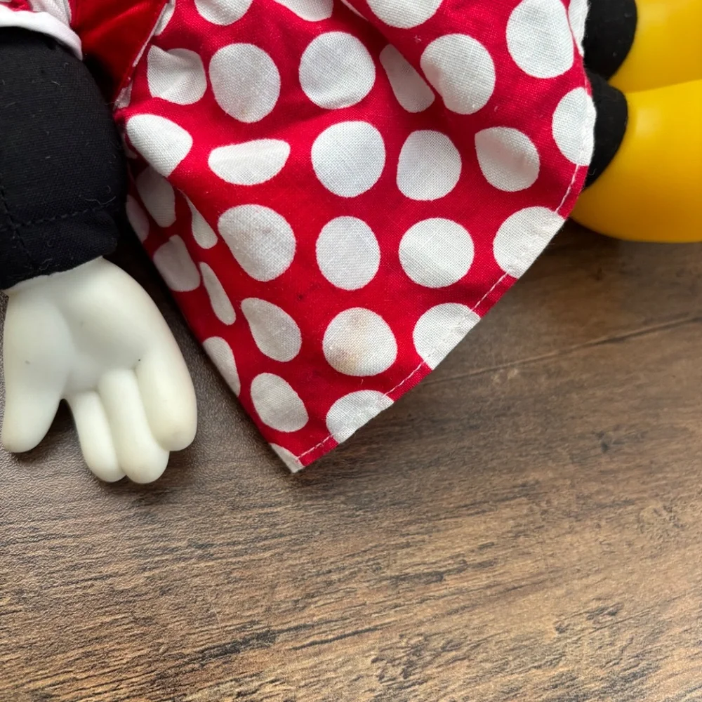 VINTAGE Disney Mouseketoys Minnie Mouse Rubber Face Soft Body Stuffed Doll Plush